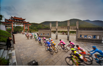 “壮丽70年 奋斗新时代”茅山新旧摄影作品展(1)