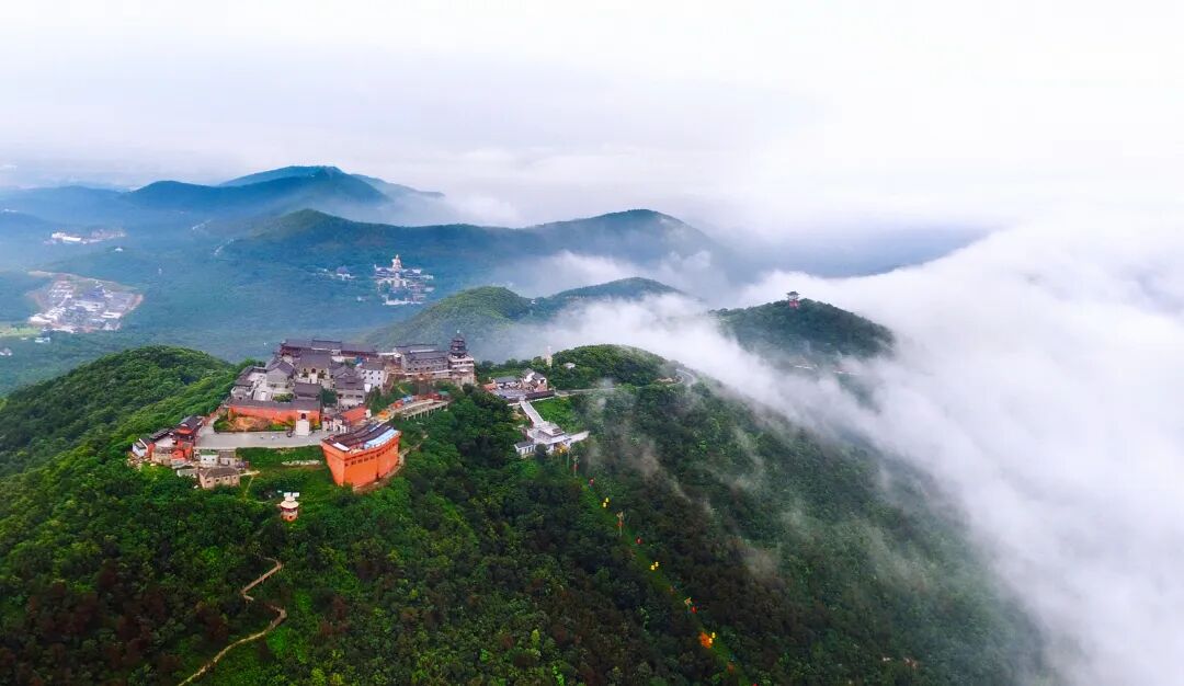 《鸟瞰茅山顶宫》 王义华.jpg