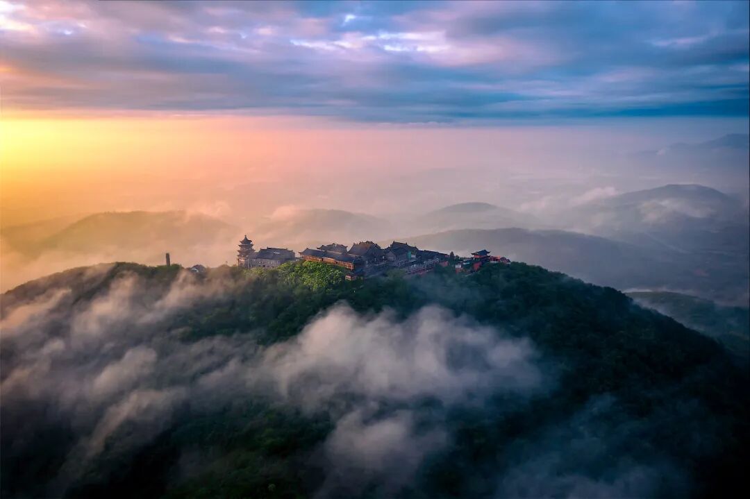 茅山 《茅山晨曦》朱明13852971690.jpg